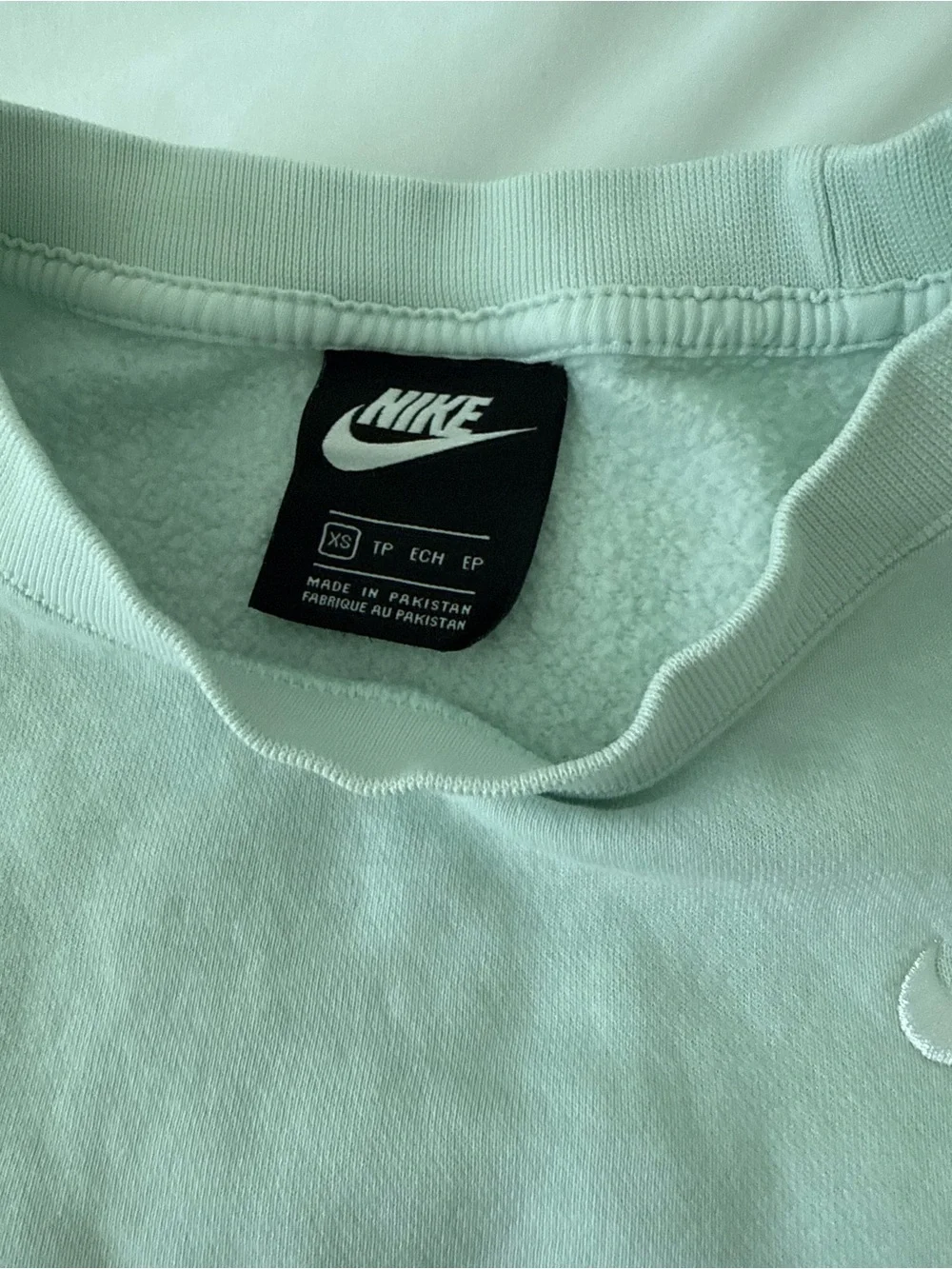 Nike Mint Green Cropped Sweatshirt